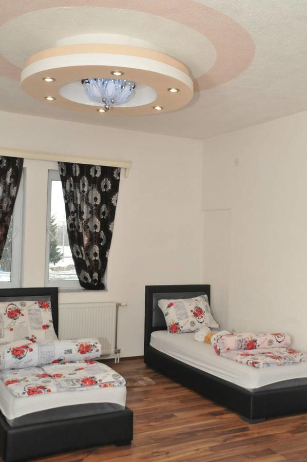 Guesthouse Vanilla เซียนิตซา ภายนอก รูปภาพ